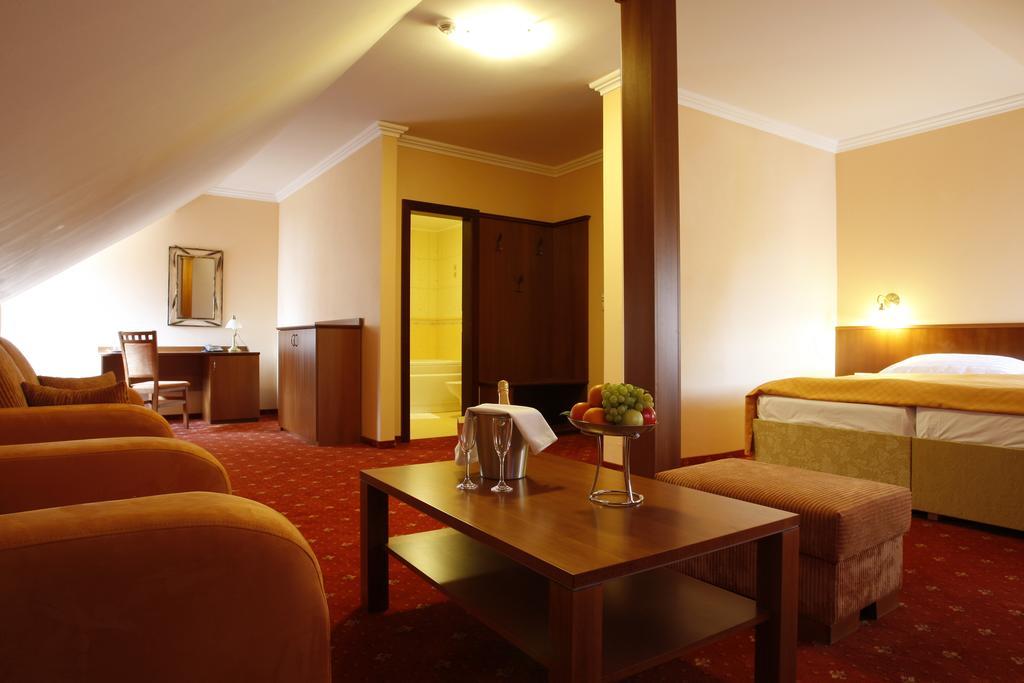 Hotel Majolika モドラ エクステリア 写真