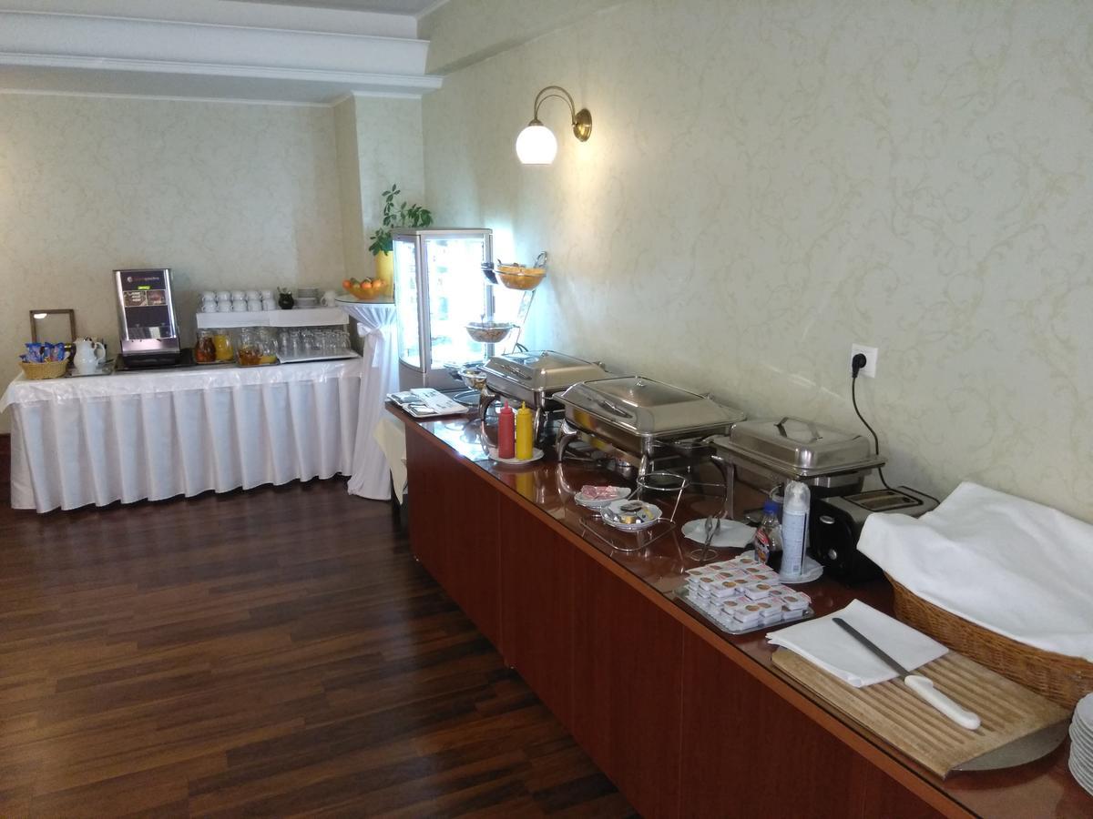 Hotel Majolika モドラ エクステリア 写真