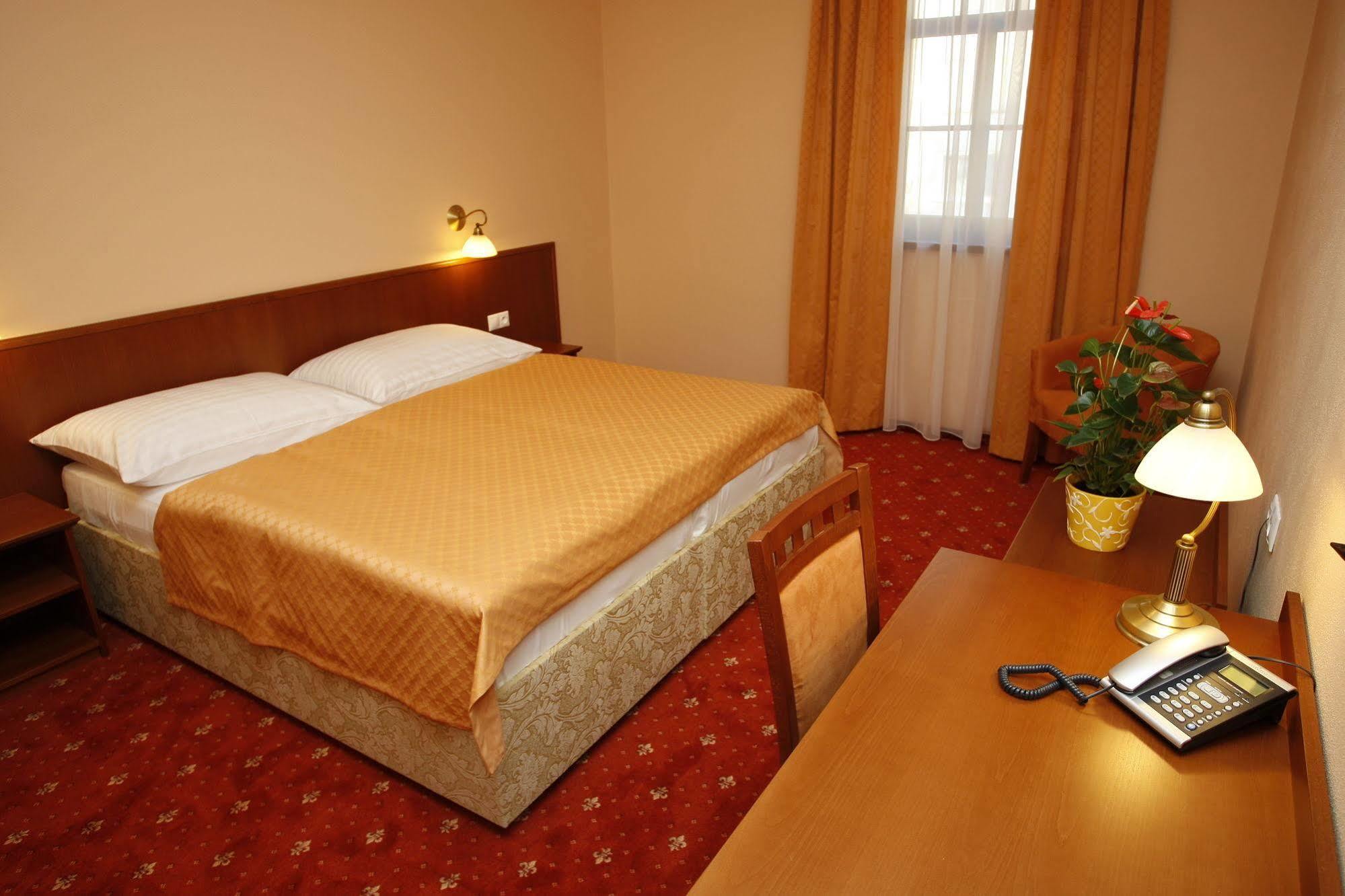 Hotel Majolika モドラ エクステリア 写真