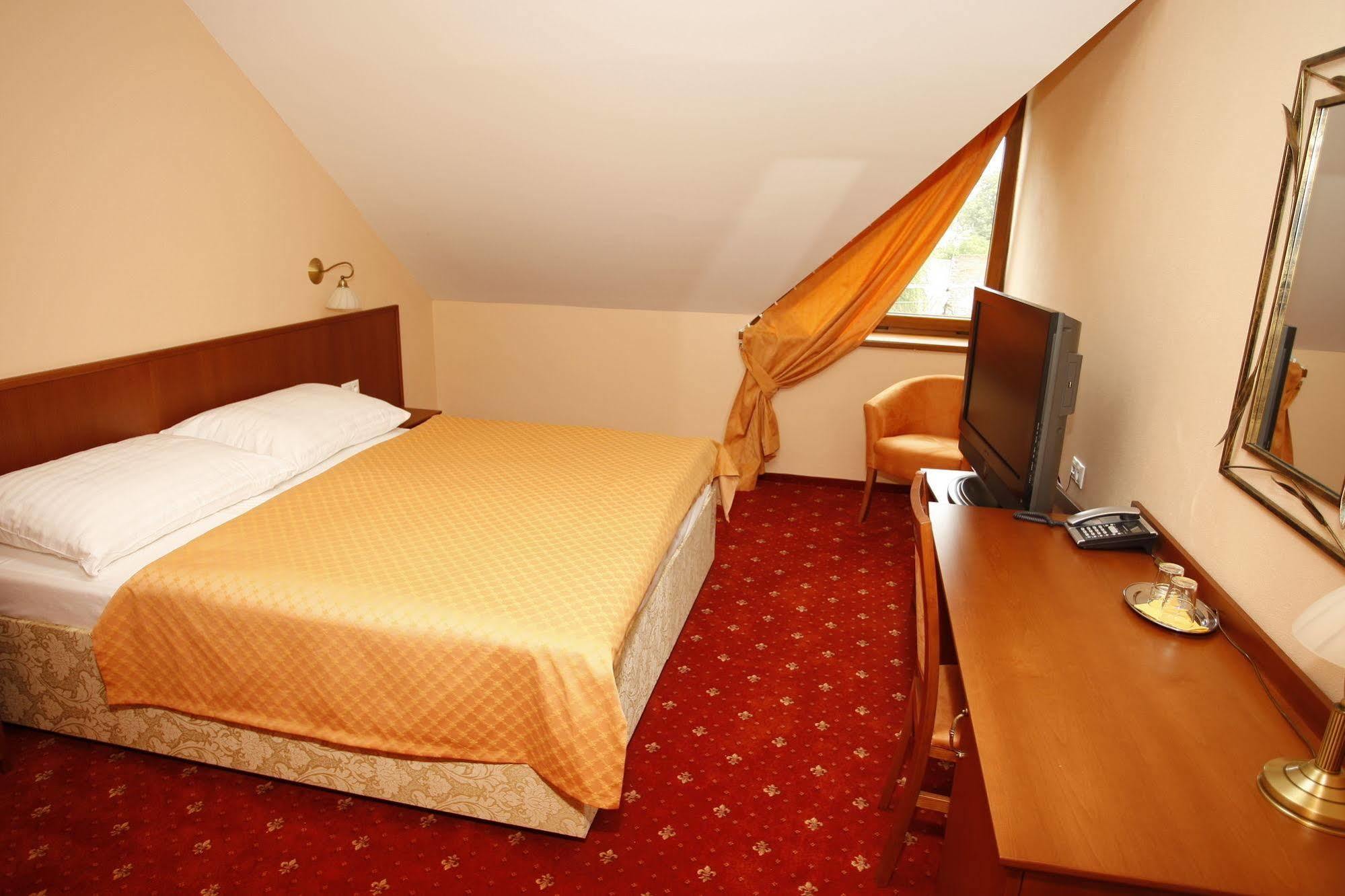 Hotel Majolika モドラ エクステリア 写真