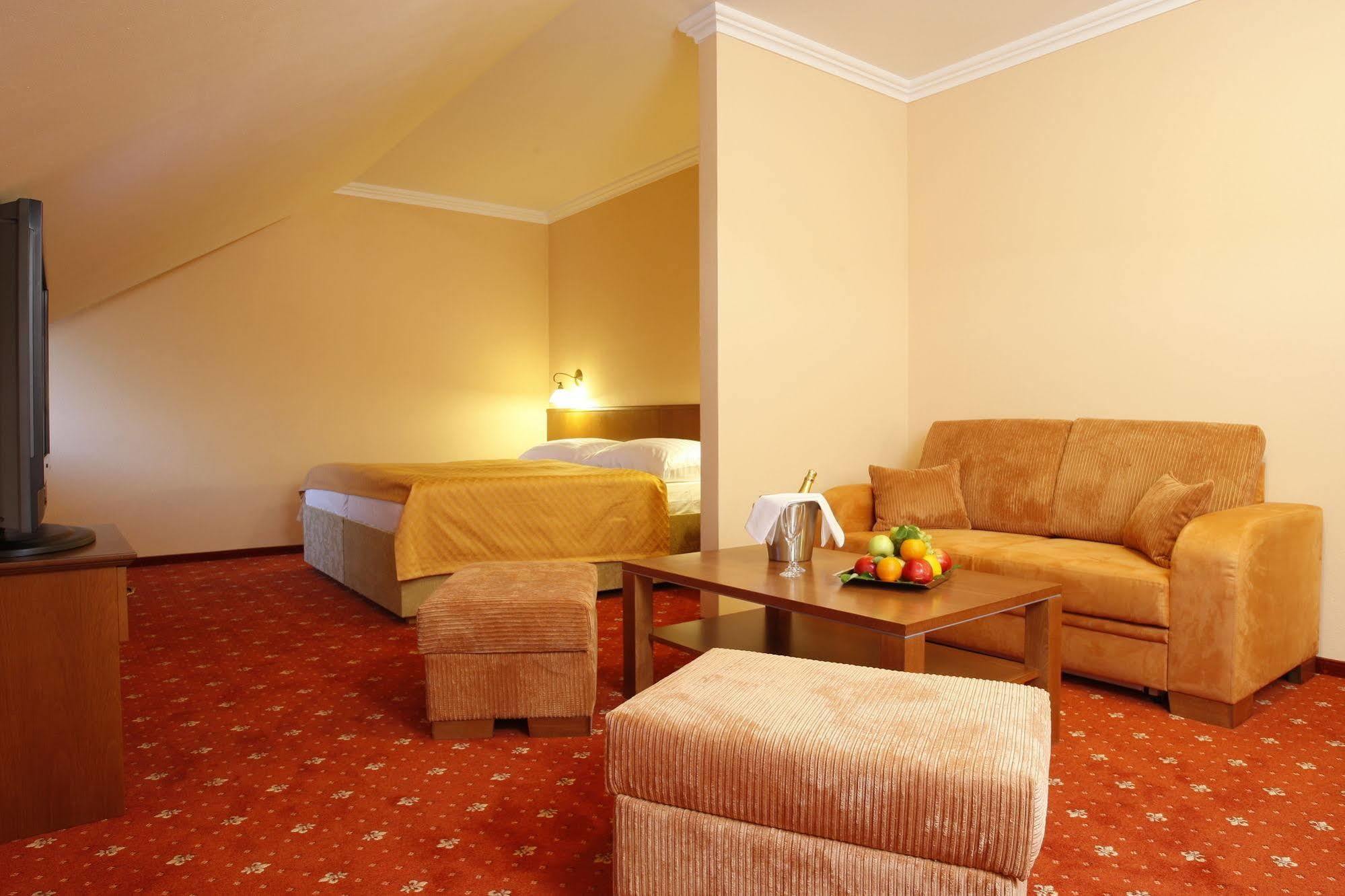 Hotel Majolika モドラ エクステリア 写真